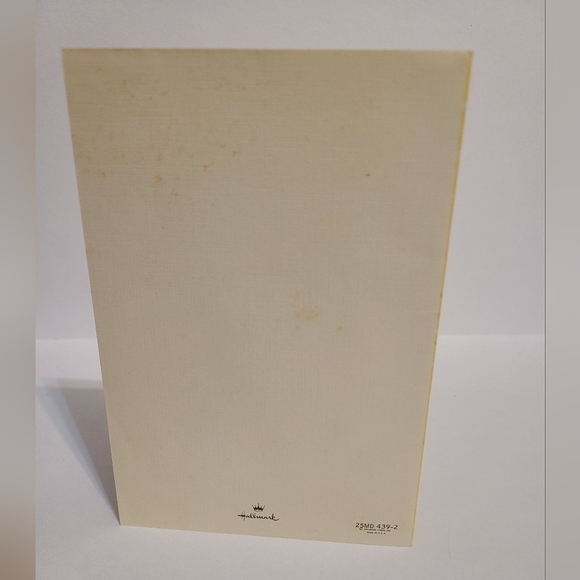 VINTAGE Hallmark | Textured Flower Mother's Day Card - Picture 5 of 6